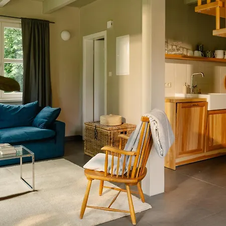 Апартаменты Michelberger Farm Фечау